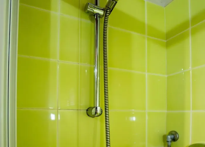 ゲストハウス Mazzini 4*