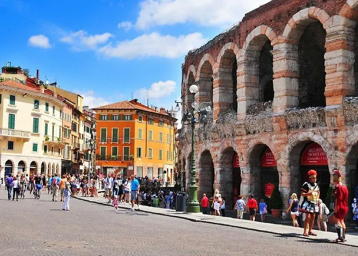 Mazzini 招待所 4*