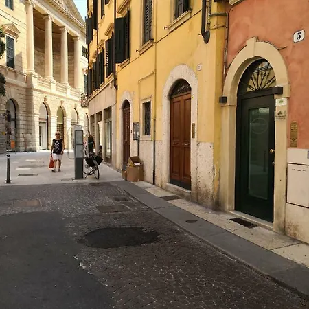 Vendégház Mazzini 4*